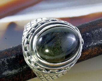 Labradorit und Silber - Ring