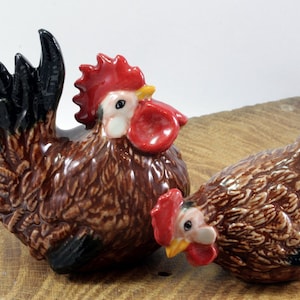 Kurczak i kogut, miniatura porcelanowa