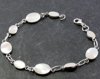 Perlmutt und Silber, Armband