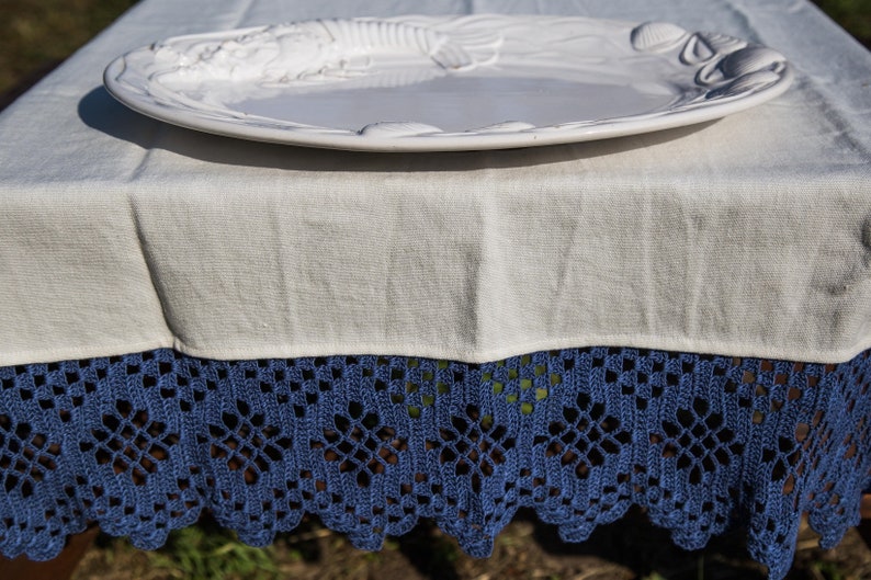 100x200 cm New Vintage style linen tablecloth with handmade crocheted lace at each end Softened 100/% natural flax home accessory