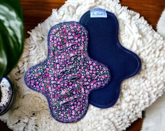 9 inches Mini Flowers Cotton Gusher Pad- 3.25in Wide Gusset- Heavy Peekaboo Style