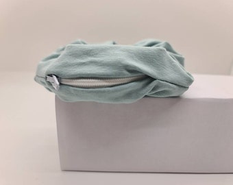 Stash Scrunchie Mintgrün mit Reißverschluss - mit Geheimversteck - pastellfarben Stashie - Haar Accessoire - Geschenk für Frau - Seide