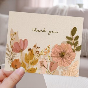 Creme Rosa Danke Karte PDF, Moderne Boho Gold Shop Verpackung Postkarte Vorlage, Minimal Floral Illustration Grußkarten zum Herunterladen