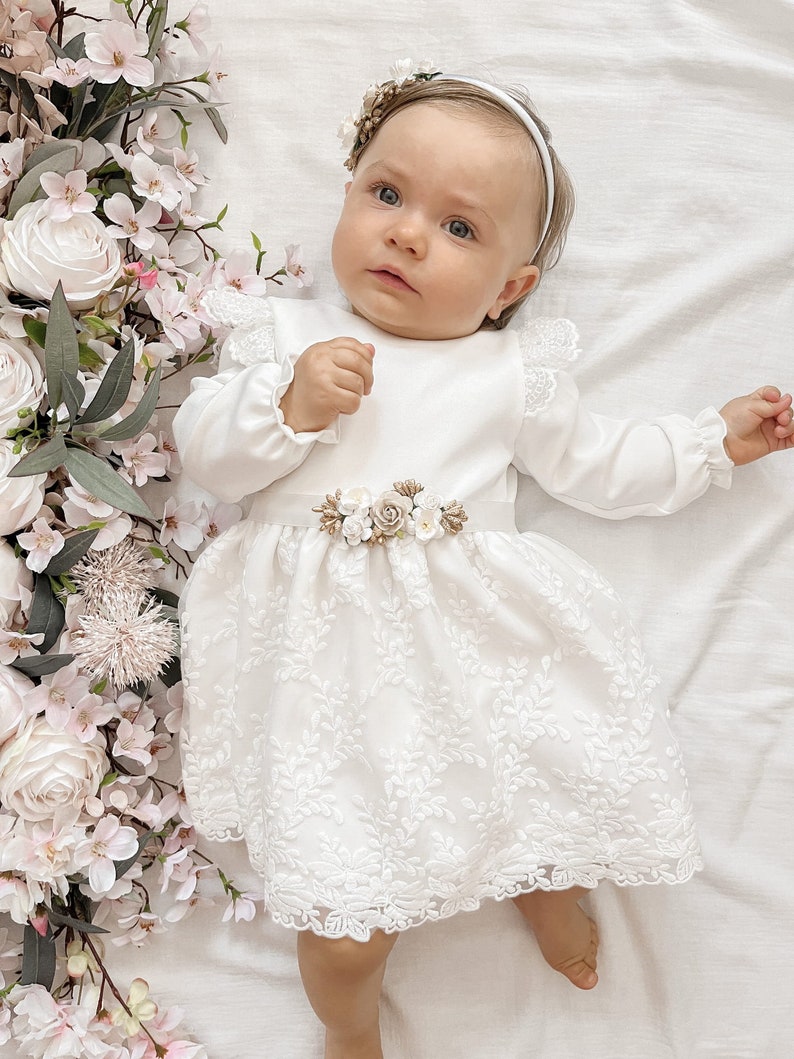 Taufkleid mädchen bébé, Babykleid, Robe de baptême ivoire, Baby Boho Dress Baby girl dentelle robe Floral baby dress Baby girls robe de mariée image 4