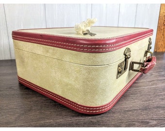 carilite vintage suitcase