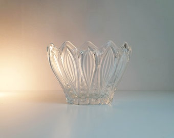 Glass bowl lily of the valley, midcentury, vintage