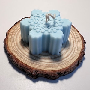 Snowflake Candle, Small Winter Holiday Candle, Christmas Candle, Christmas Holiday Decor