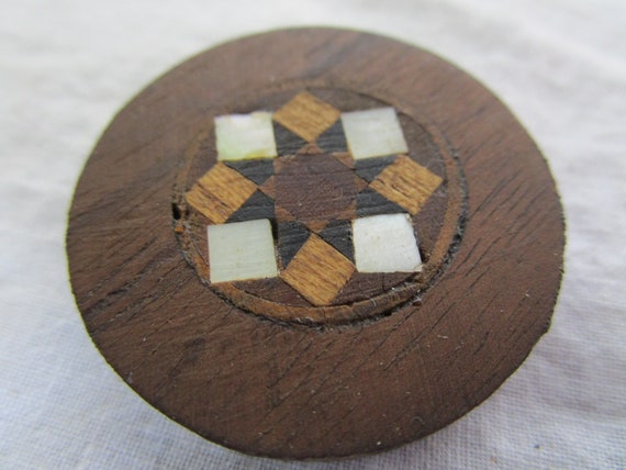 Vintage Inlaid Wood Disc Adornment with Mother of… - image 2