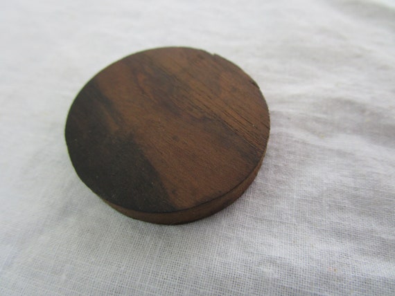 Vintage Inlaid Wood Disc Adornment with Mother of… - image 3