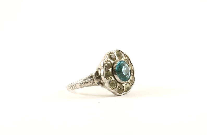 Vintage Blue /& White Crystals Flower Shape Design Ring 925 Sterling Silver RG 4168