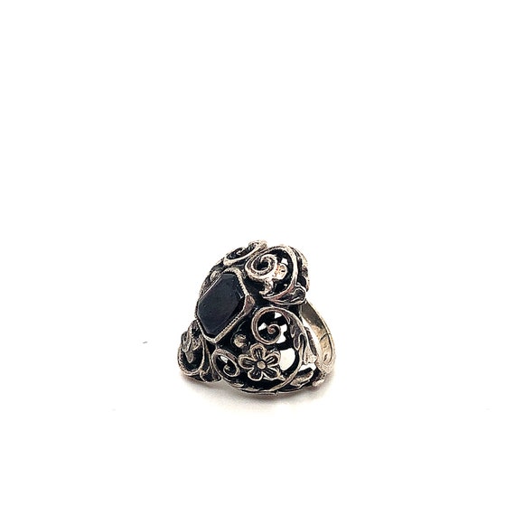Vintage Ring | Dark Red Stone Ring | Cut Design R… - image 4