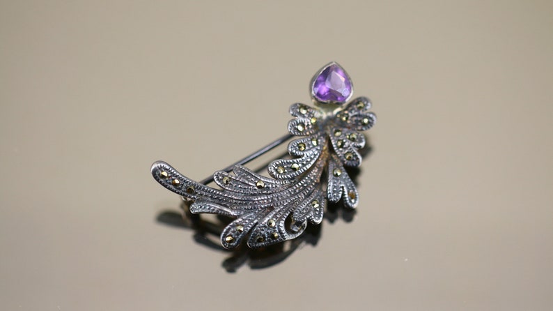 Vintage Purple Amethyst Leaf Marcasite Stones Design Brooch 925 Sterling Silver BB 1871