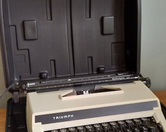Beautiful 80s Typewriter, Adler Triumph Gabriele 12 - With Case - Etsy