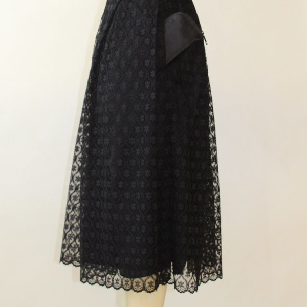 Black Midi Pleated Skirt For Women, Scalloped Lace Formal Skirt With Pockets, High Waist Dressy Custom Handmade