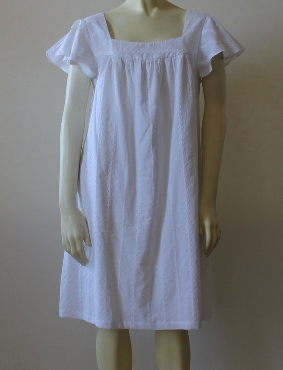 Embroidered White Cotton Summer Dress: Handmade Knee Length Shift with Pockets Embroidered White Cotton Summer Dress: Handmade Knee Length Shift with Pockets