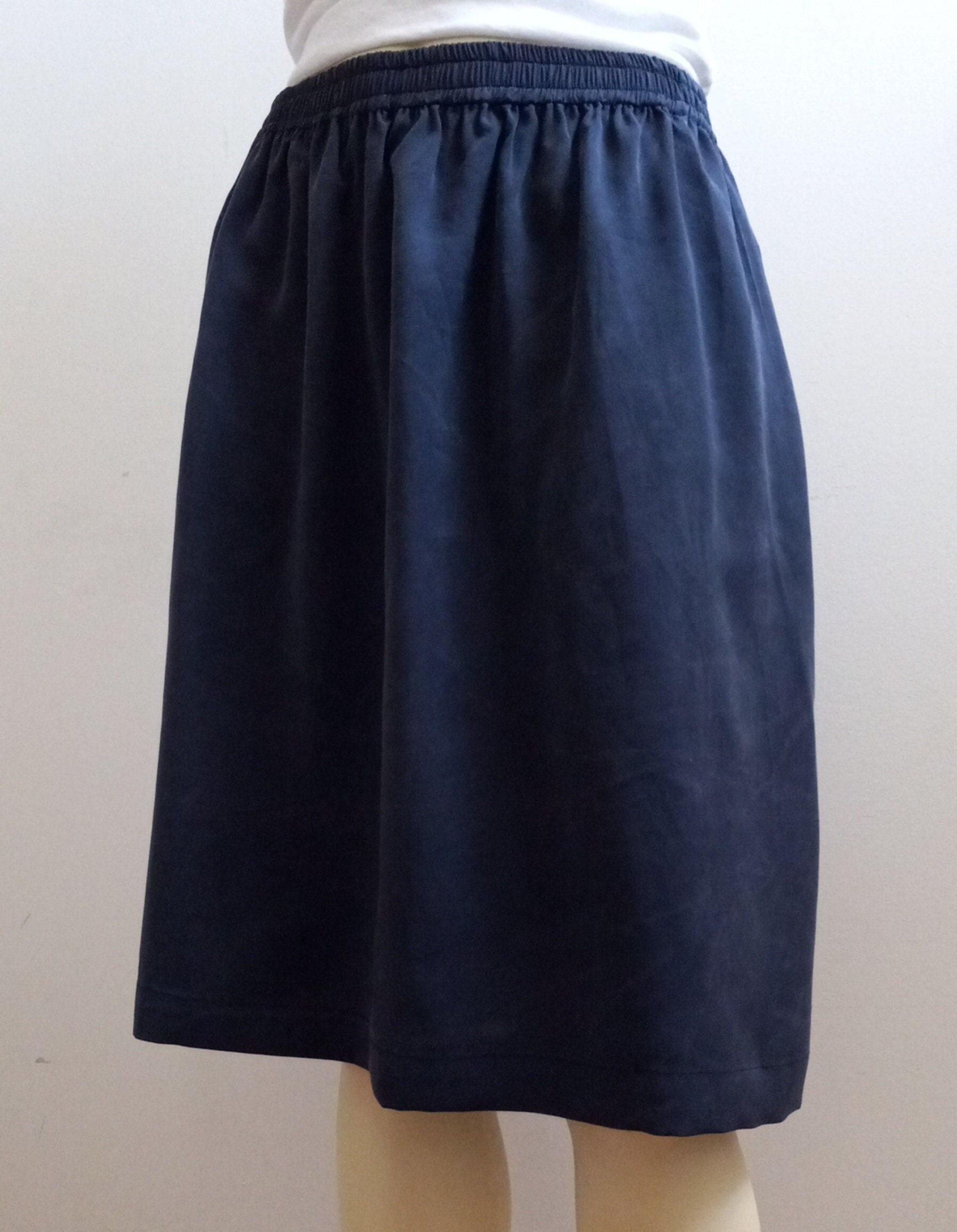 Navy 2025 skirt elastic