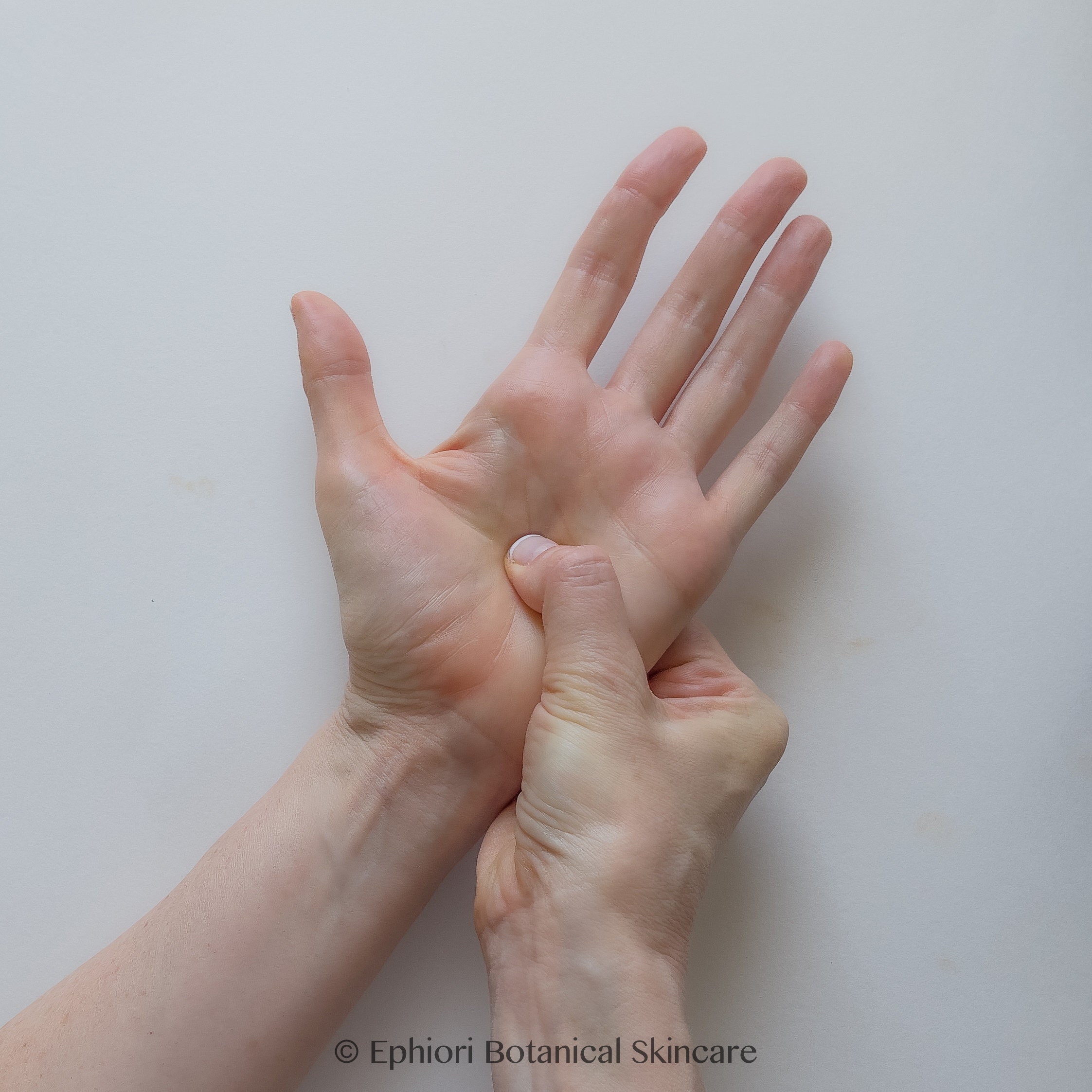 Self-massage Of Women's Hands Using A Percussion Gun At Home. Shock Massage  To Restore Fascia Muscles And Trigger Points Stock Photo, Picture and  Royalty Free Image. Image 177443501.