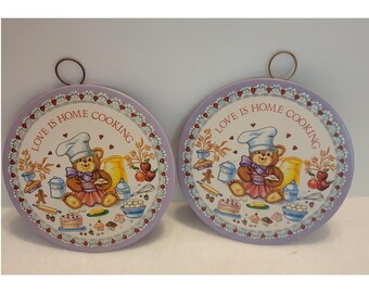 Vtg Chef Teddy Bear Love Is Home Cooking round Wall Hanging Trivet Cottage