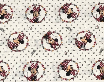 Minnie Floral Fabric By Half Yard, Fat Quarter, Minnie Mouse Badge Floral Cotton Fabric, 1/2 Yards are Continuous