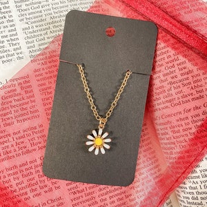 Daisy Chain Necklace
