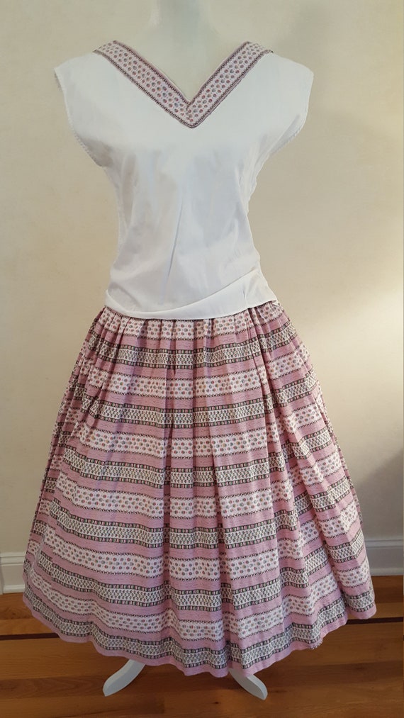 Vintage 50's Pink Floral Stripe Cotton Skirt & To… - image 6