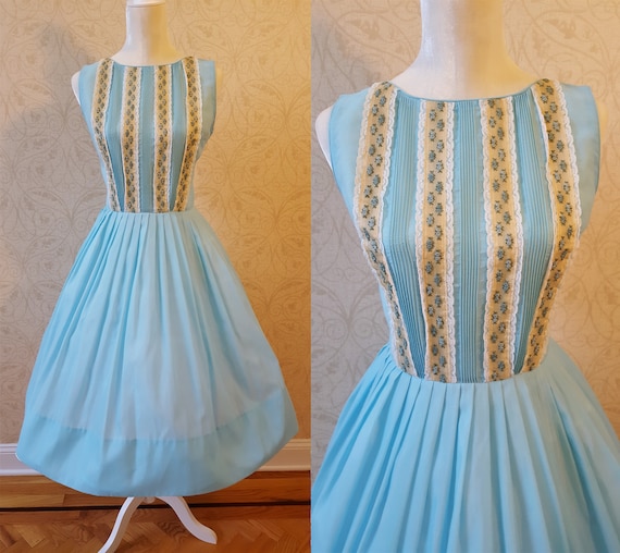 Vintage 50's Blue Rose Floral Sleeveless Dress 28"