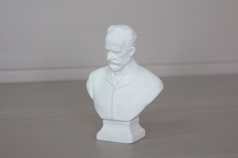 Russian Composer Pyotr Tchaikovsky Marble Bust Statue Sculpture 20 cm white