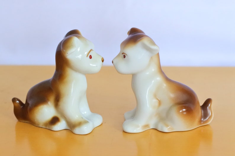 porcelain figurine of the USSR,russian antiques Antique porcelain figurine Dog