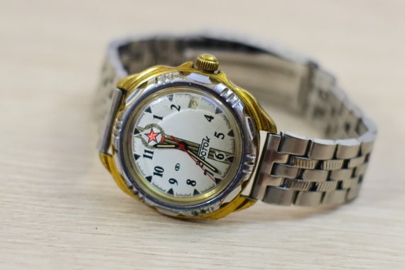 Men's wrist watch Vostok, 1990s vintage watches