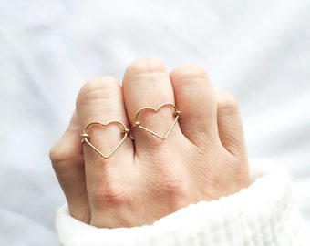 APHRODITE ring // 14K gold filled // Big heart