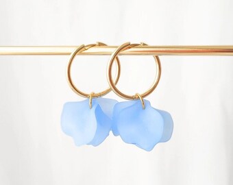 POPPY hoop earrings - Translucent sky blue // Stainless steel hoop earrings with flower petal effect sequins