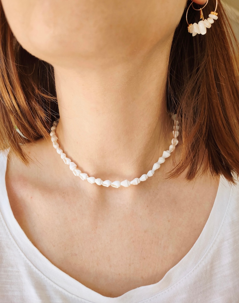 Collier ras de cou SHELL // Choker en coquillages naturels blancs image 8