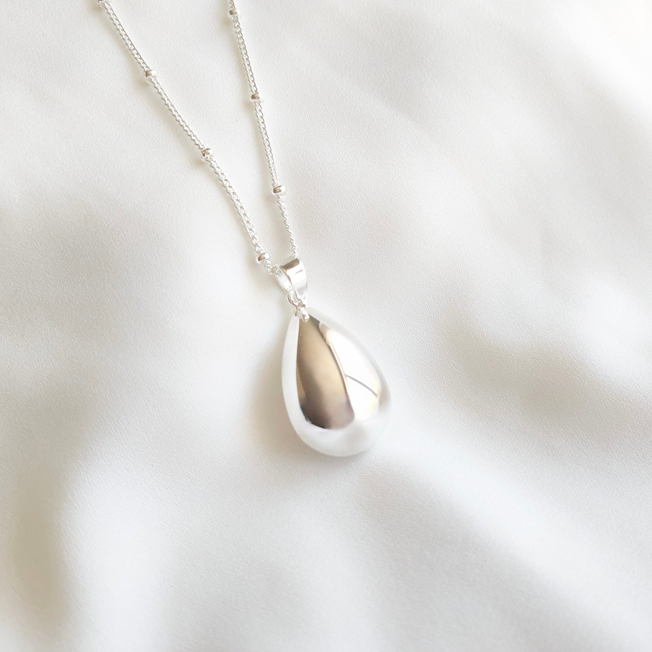 Collier En Argent Avec Pendentif Pierre En Forme De Goutte/larme - Neuf (sans Emballage)