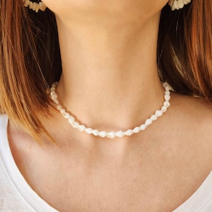 Collier ras de cou SHELL // Choker en coquillages naturels blancs image 6