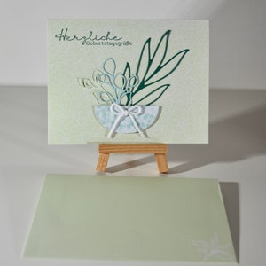 Geburtstagskarte "Vase mit Zweigen", Text: Herzliche Geburtstagsgrüße, grüntöne/aquamarin