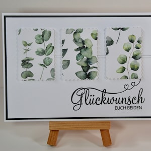 Trouwkaart eucalyptustakken, gefeliciteerd allebei, groen/wit