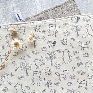 Changing mat on the go, washable changing mat to go & at home, small seat blanket for children, forest animals beige