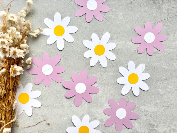 Blumen Girlande Margeriten | Papiergirlande Weiß & Pastelllila | Frühlingsdeko Kinderzimmer | Türdeko | Baby Shower | Taufe | Einschulung