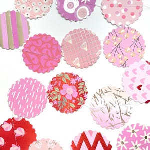 Papiergirlande bunte Blumen Frühling, Partydeko Geburtstag, Babyparty Dekoration,Fotohintergrund Kindergeburtstag Girlande, Fensterdeko rosa