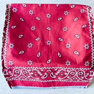 Red Handkerchief Print Portable Typewriter Cover image 3