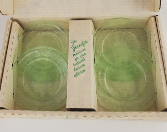 Mosser Glass Miniature Jennifer Set#3 Four round plates, green children's toy set
