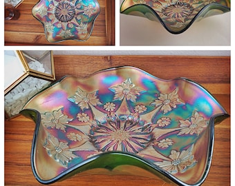 Fenton Little Flowers Green Carnival Glass  bowl