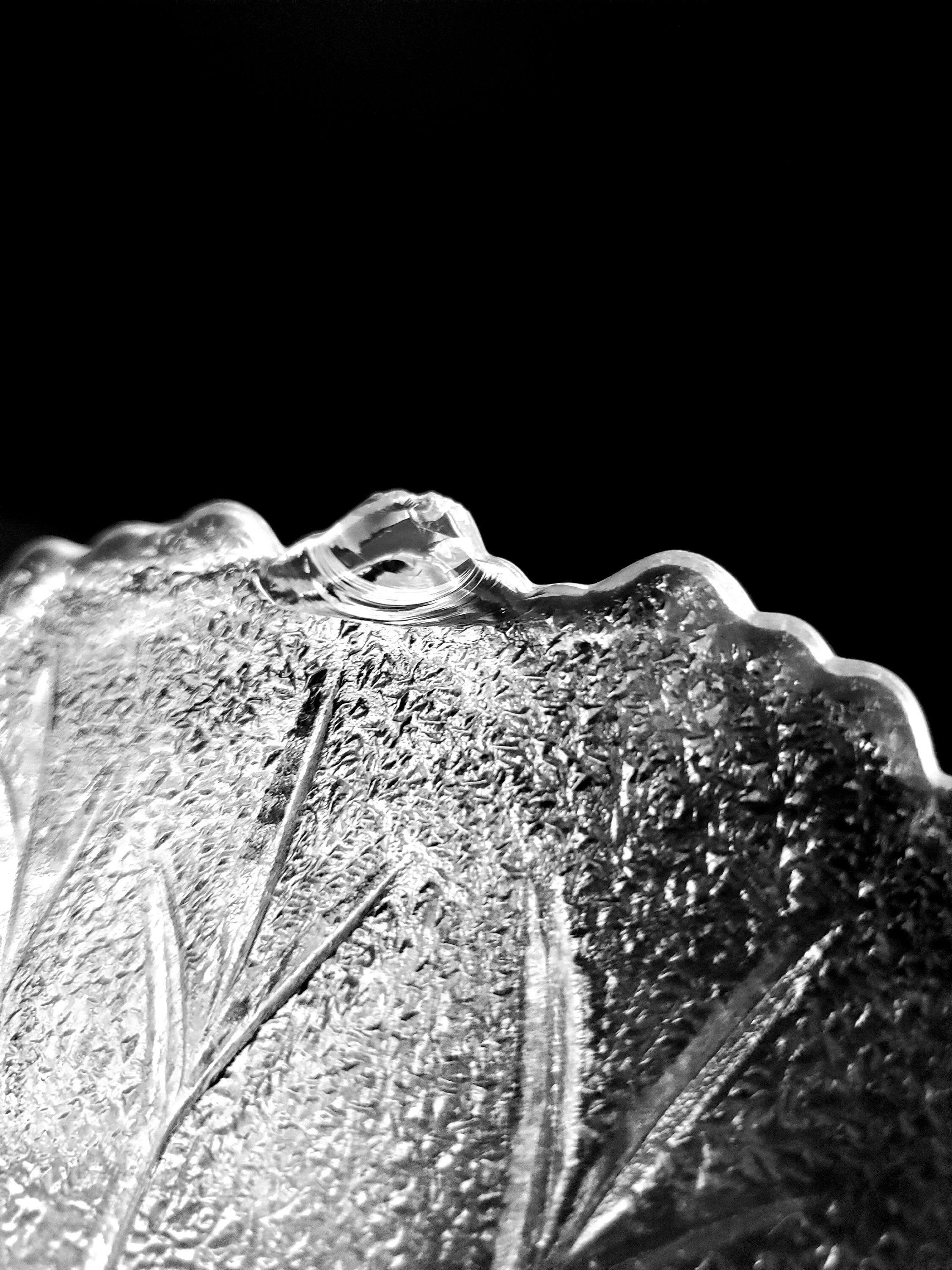 SET of 8! Eight Pebble Leaf Pattern Plates, Indiana Glass Twiggy SET of 8! Eight Pebble Leaf Pattern Plates, Indiana Glass Twiggy