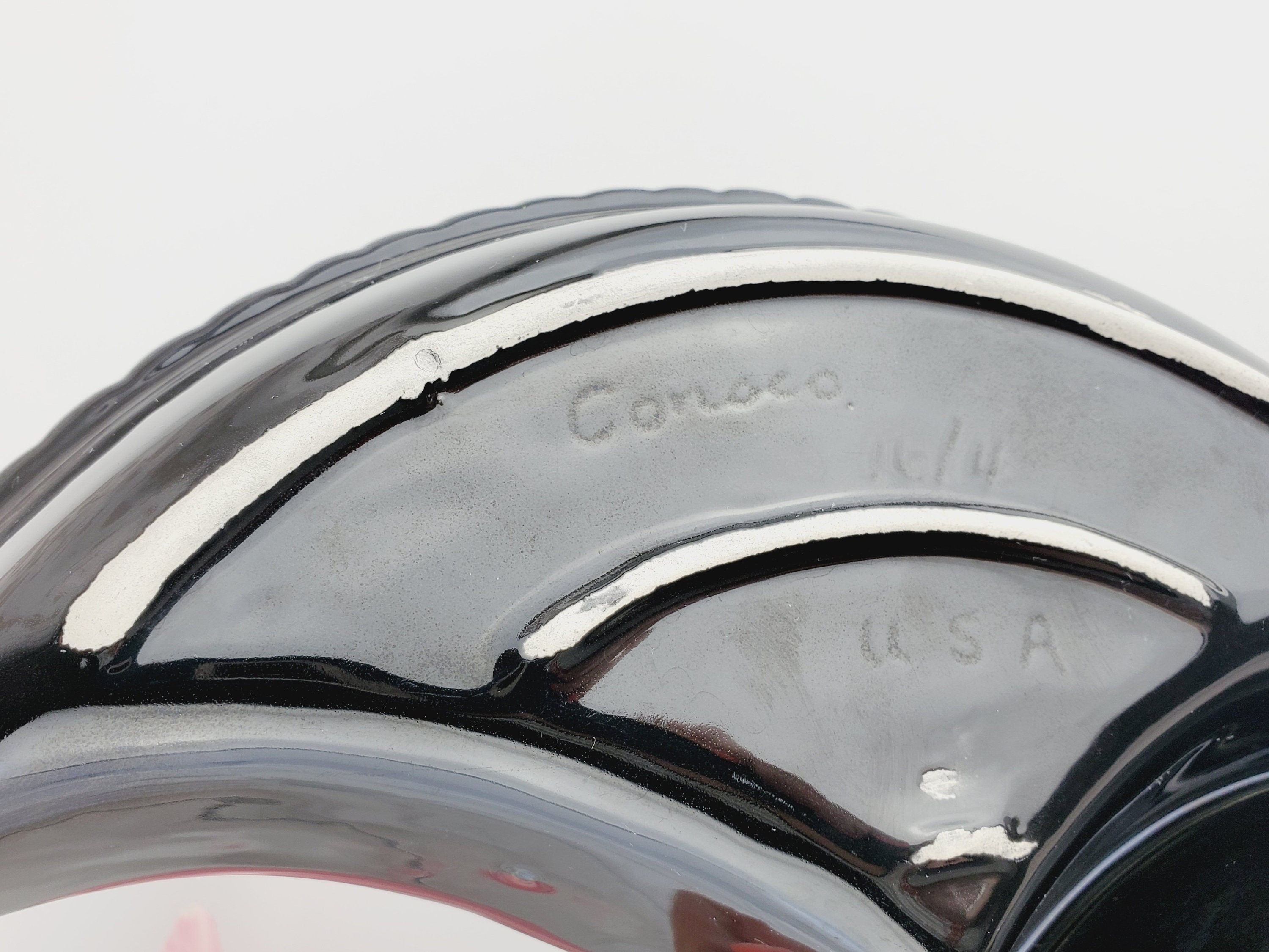 retro 10 pink and black