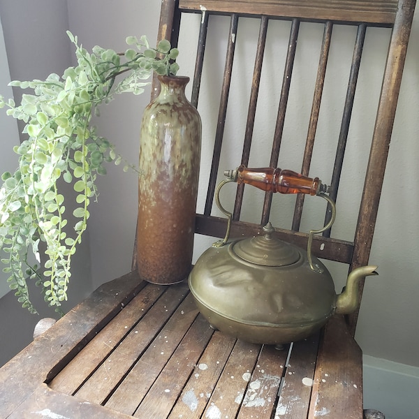 Metal teapot, kettle, lucite, plastic grip