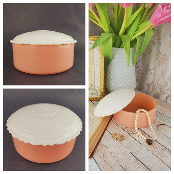 BEAUTIFUL Vintage Glass powder box with creamy ivory … Gem