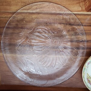 Floral pattern glass plate, clear glass plate, decorative plate, glass tray, serving plate