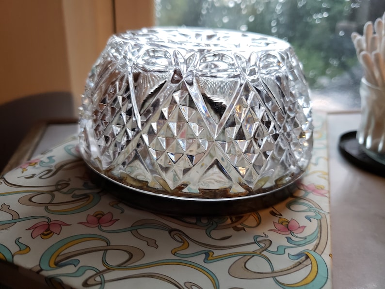 vanity cut glass server candy dish dish office accessory nut dish Crystal bowl with silver rim bath