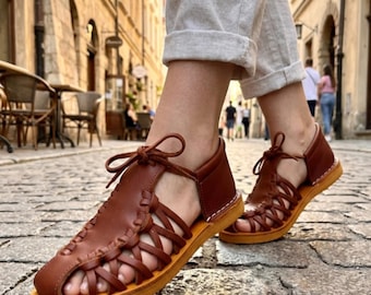 Leather Huarache Sandals for Women – Handmade Closed Toe Gladiator Sandals, Boho Summer Flat Shoes, Vintage Woven Leather Shoes Fisherman