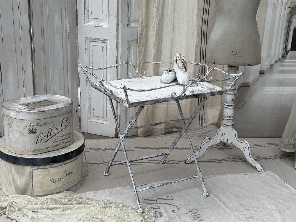 Vieille table pliante française